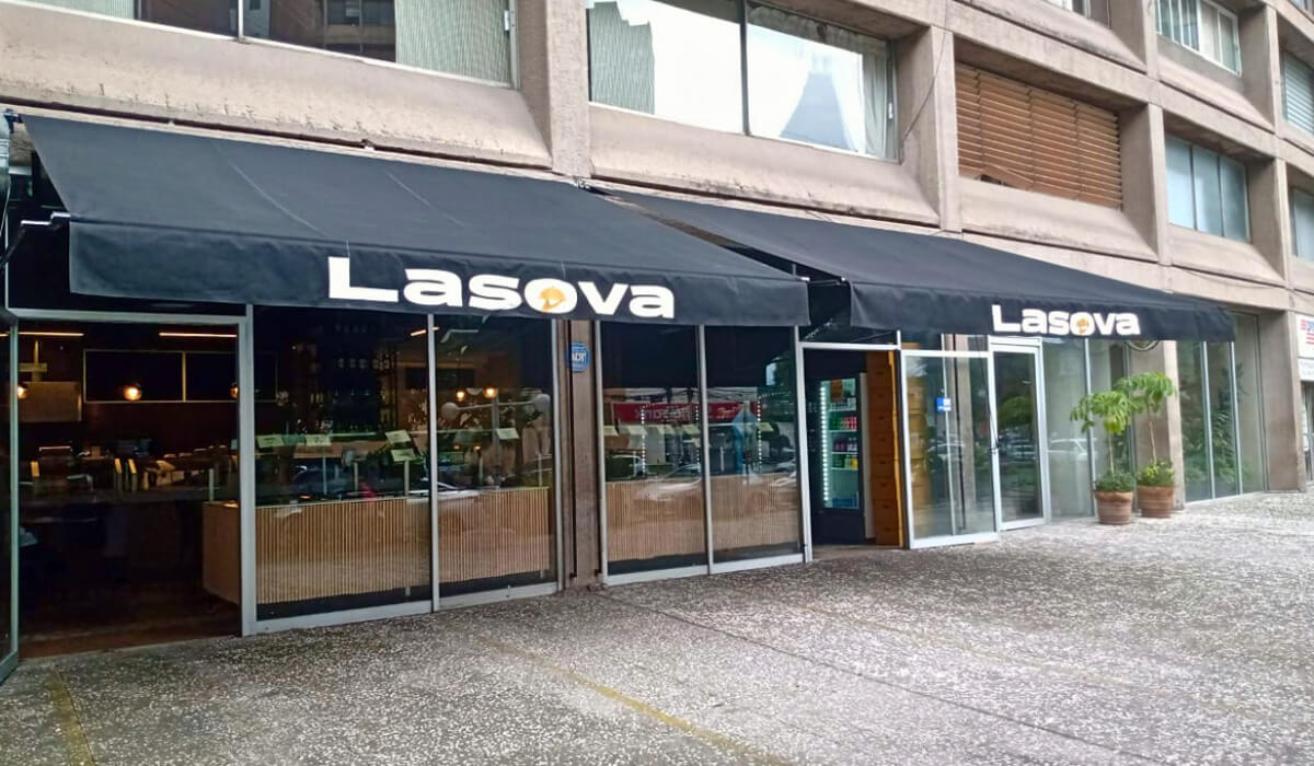 Toldo Enrollable para Comercio